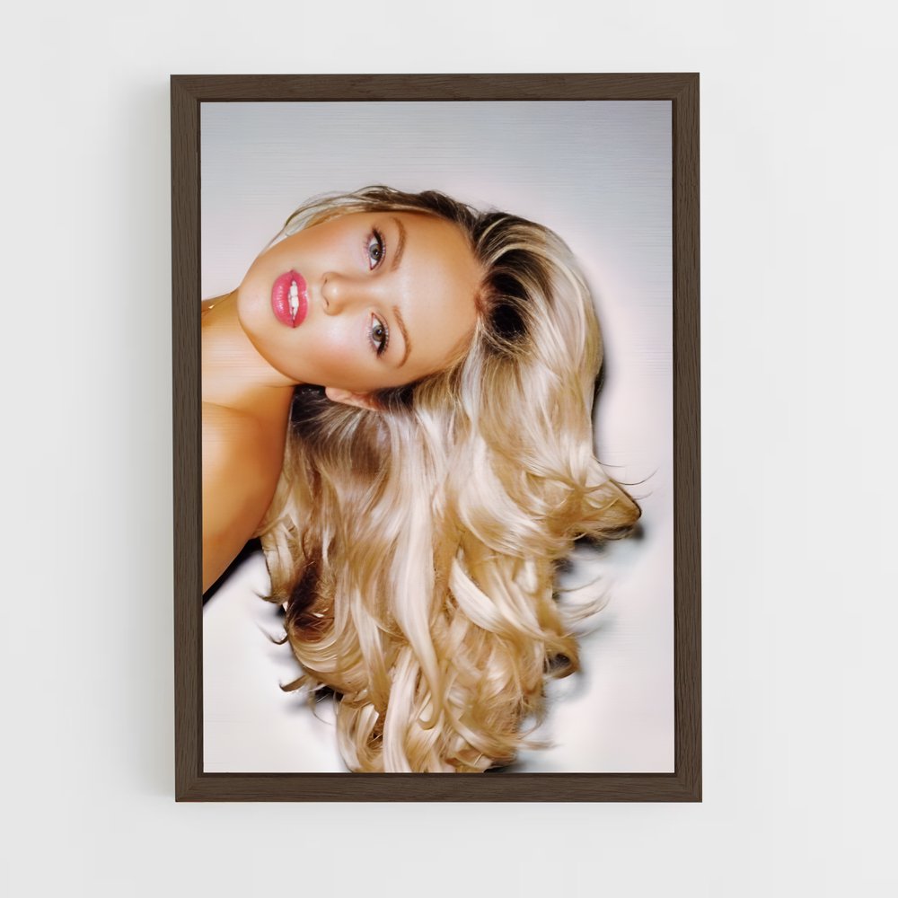 ap-candice swanepoel-3 cadre Bois foncé
