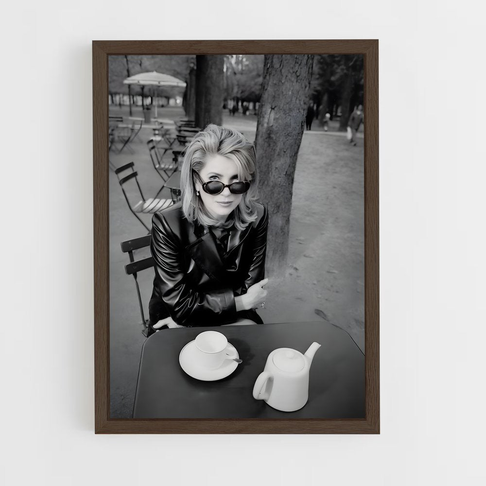 ap-catherine deneuve-1 cadre Bois foncé