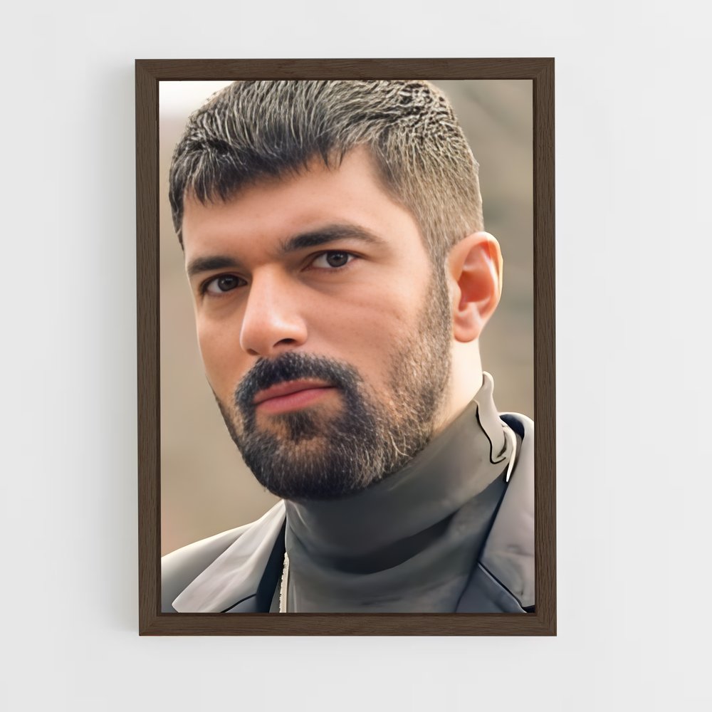 ap-engin akyurek-13 cadre Bois foncé