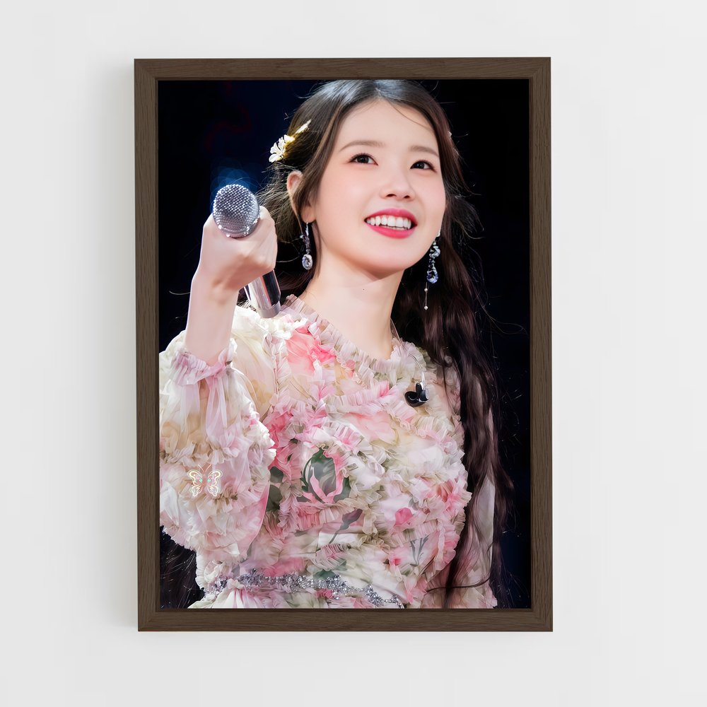 ap-iu lee ji-eun-2 cadre Bois foncé