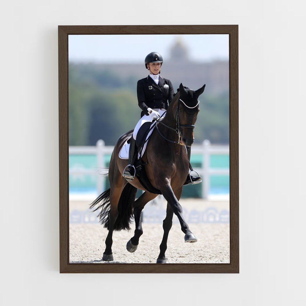 ap-jessica von bredow-werndl-1 cadre Bois foncé