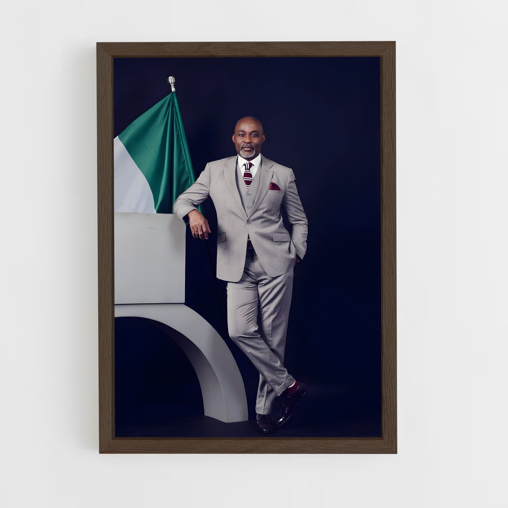 ap-richard mofe damijo-2 cadre Bois foncé