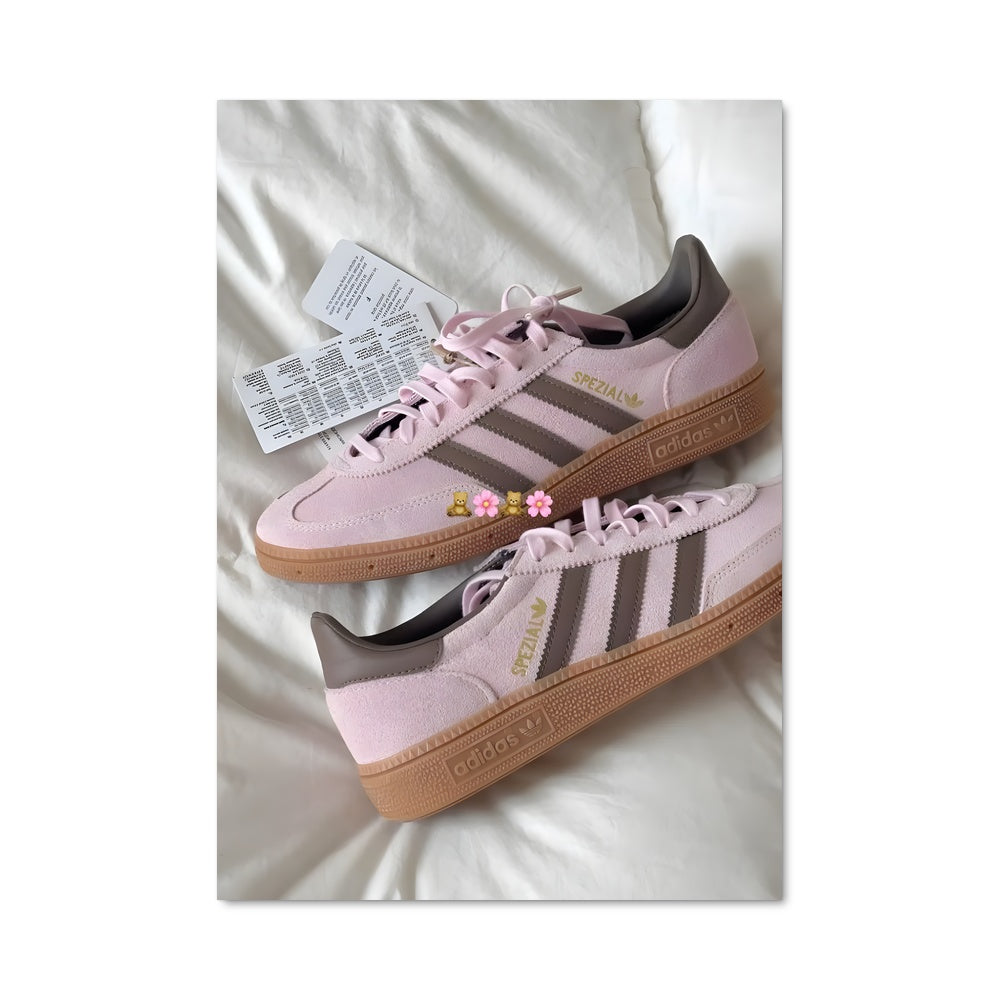Poster Sneakers en Rose et Gris