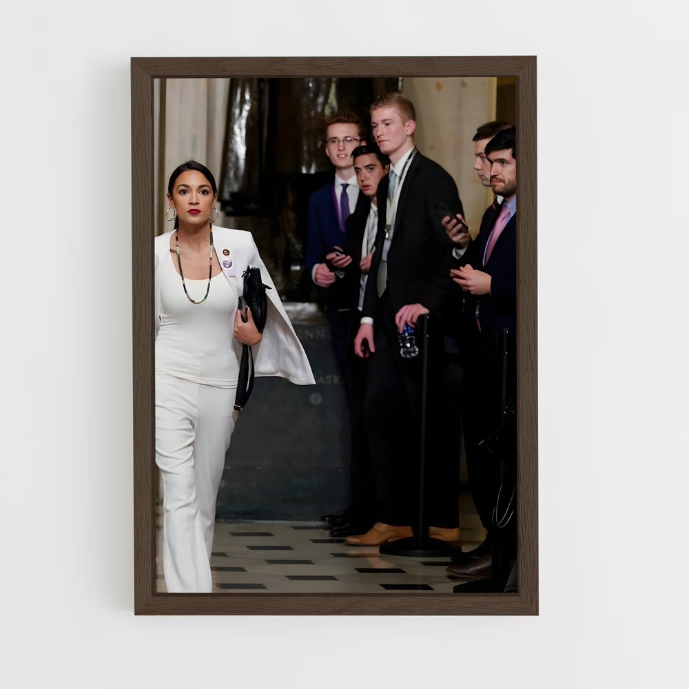 ap-alexandria ocasio cortez-1 cadre Bois foncé