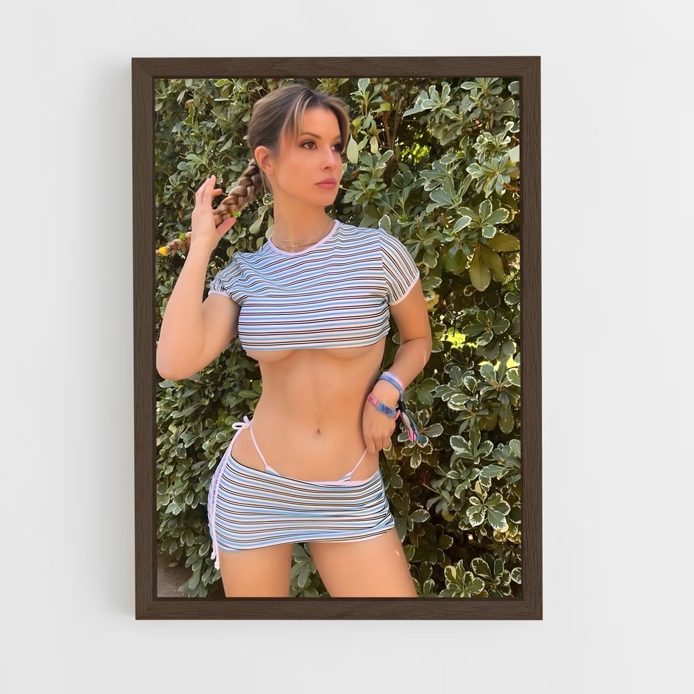 ap-amanda cerny-2 cadre Bois foncé