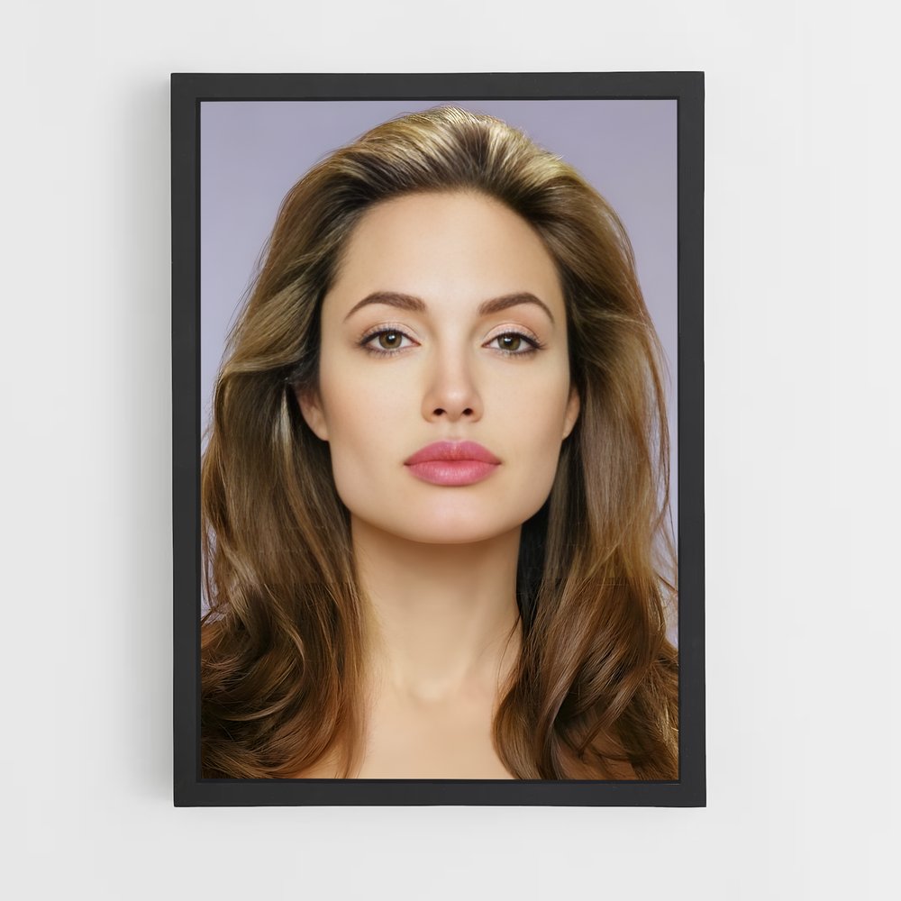 ap-angelina jolie-1 cadre Noir
