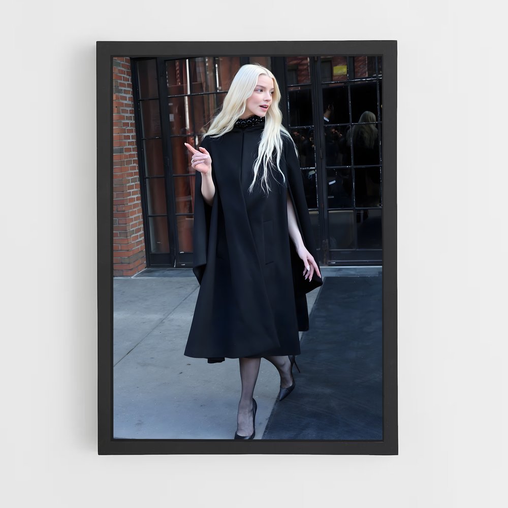 ap-anya taylor-joy-2 cadre Noir