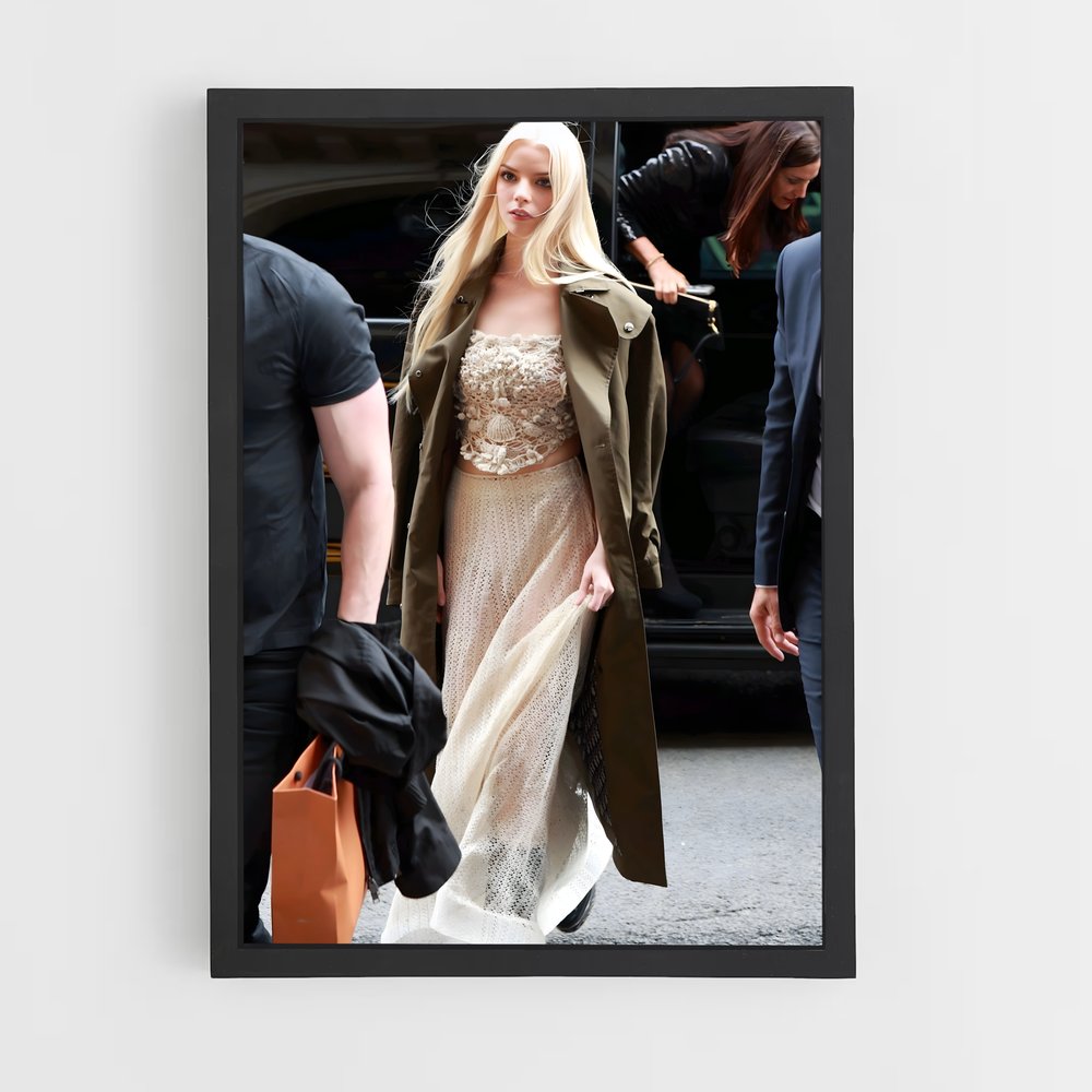 ap-anya taylor-joy-5 cadre Noir