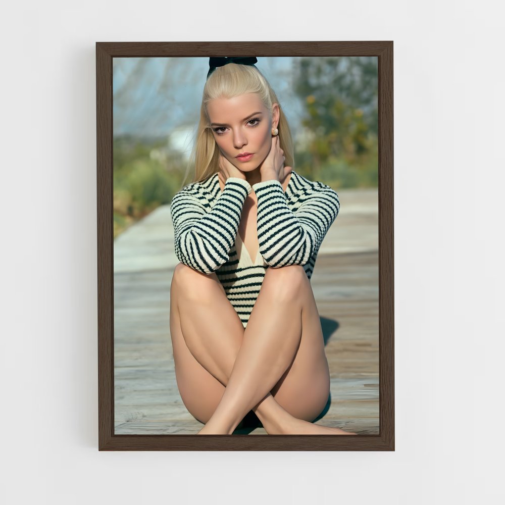 ap-anya taylor-joy-6 cadre Bois foncé