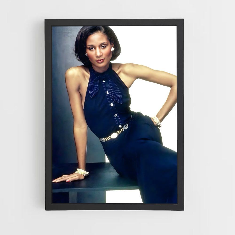 ap-beverly johnson-3 cadre Noir