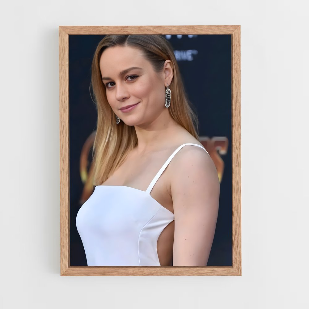 ap-brie larson-2 cadre Bois clair