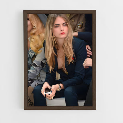 ap-cara delevingne-5 cadre Bois foncé