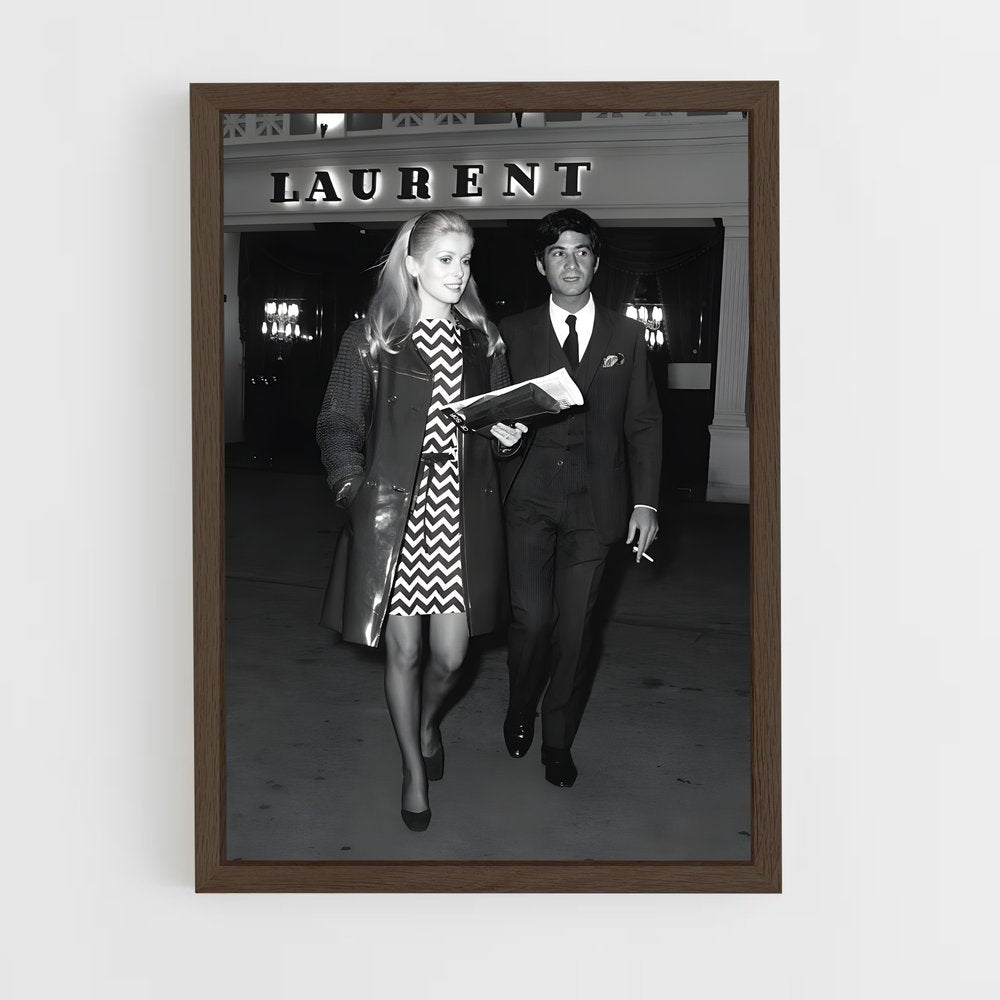 ap-catherine deneuve-7 cadre Bois foncé