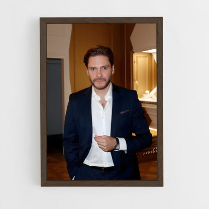ap-daniel bruhl-3 cadre Bois foncé