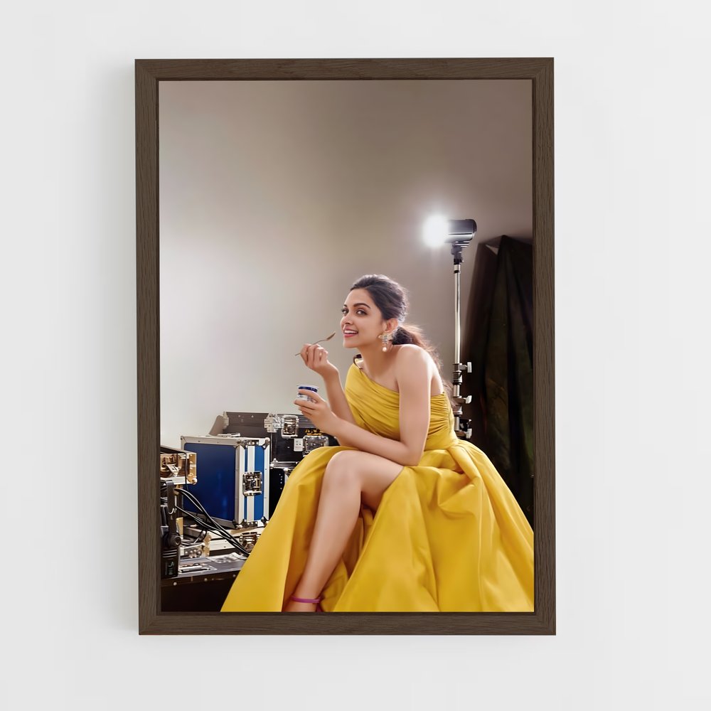 ap-deepika padukone-15 cadre Bois foncé