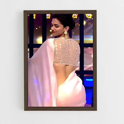 ap-deepika padukone-3 cadre Bois foncé
