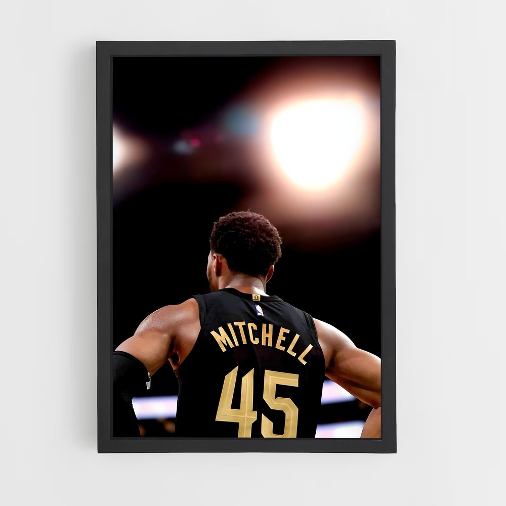 ap-donovan mitchell-1 cadre Noir