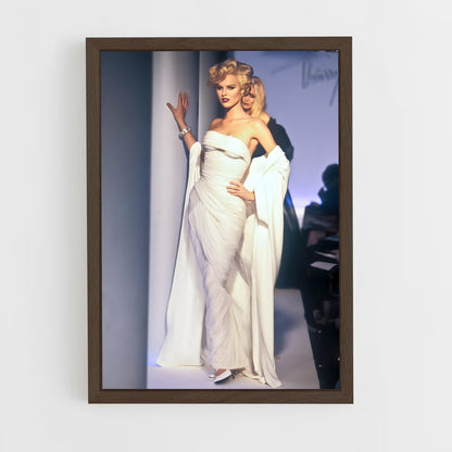 ap-eva herzigova-5 cadre Bois foncé