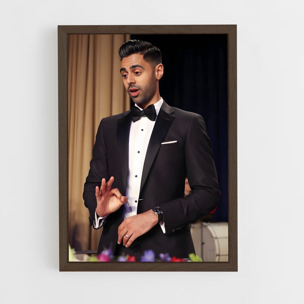 ap-hasan minhaj-6 cadre Bois foncé