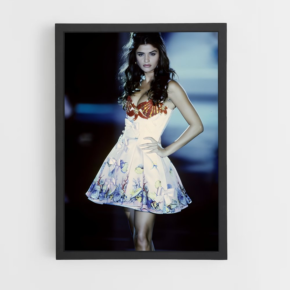 ap-helena christensen-1 cadre Noir