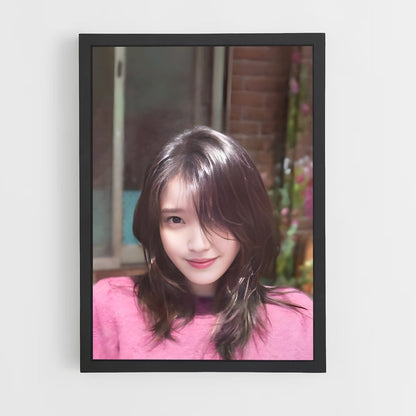 ap-iu lee ji-eun-15 cadre Noir