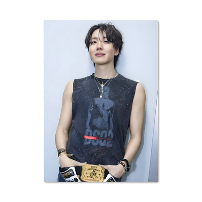 Poster J-hope en Noir