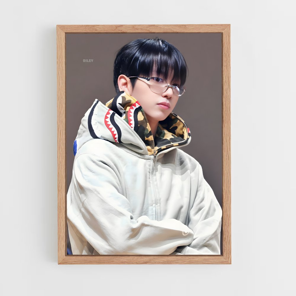 ap-jaehyun-4 cadre Bois clair