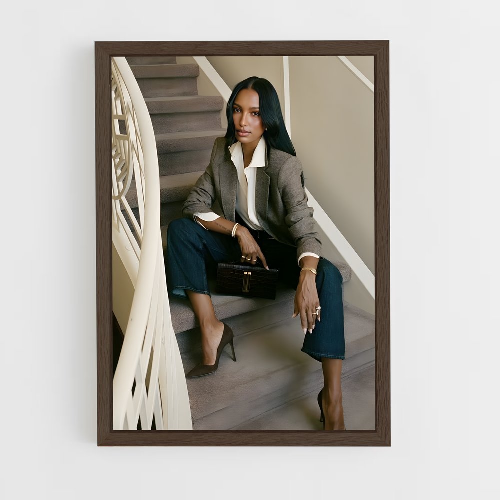 ap-jasmine tookes-4 cadre Bois foncé