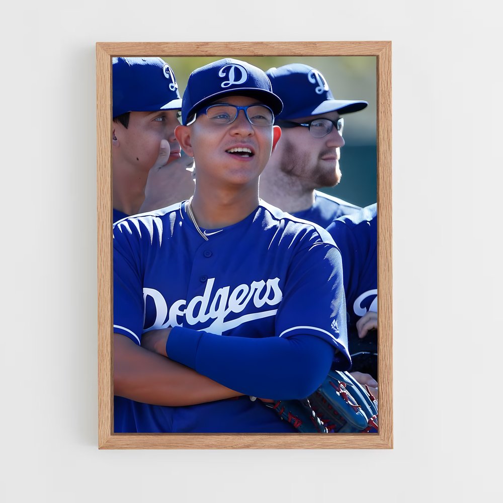 ap-julio urias-5 cadre Bois clair
