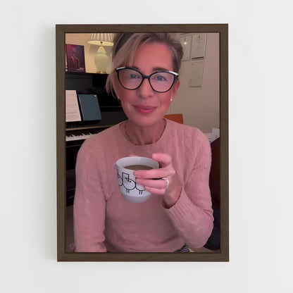 ap-katie hopkins-5 cadre Bois foncé