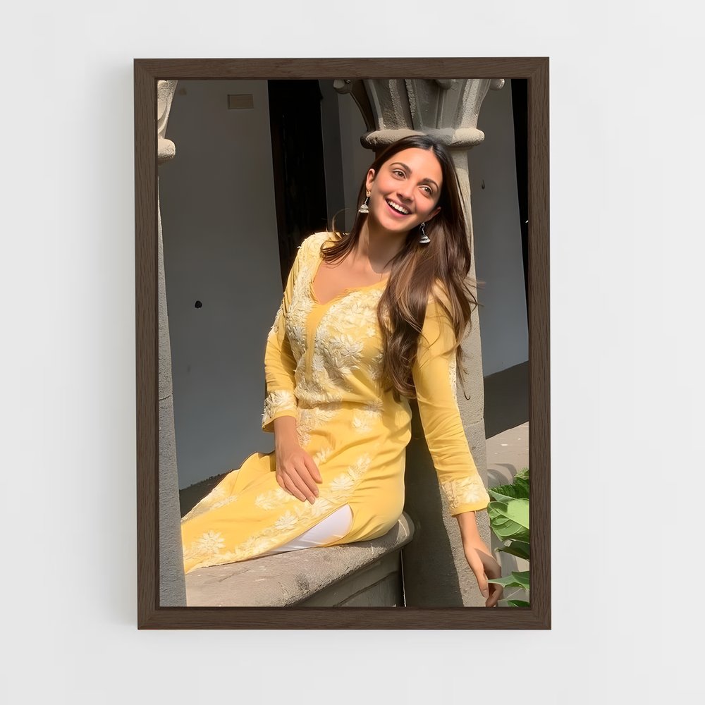 ap-kiara advani-14 cadre Bois foncé