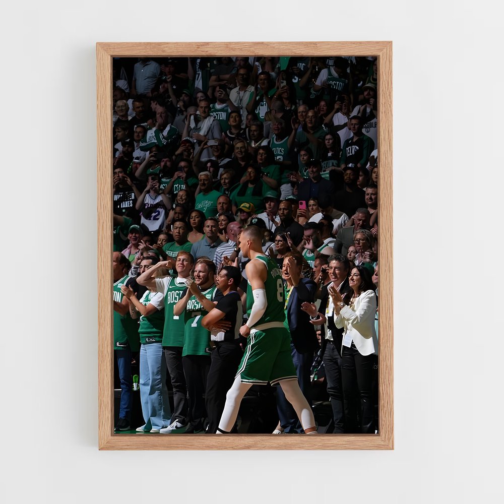 ap-kristaps porzingis-4 cadre Bois clair