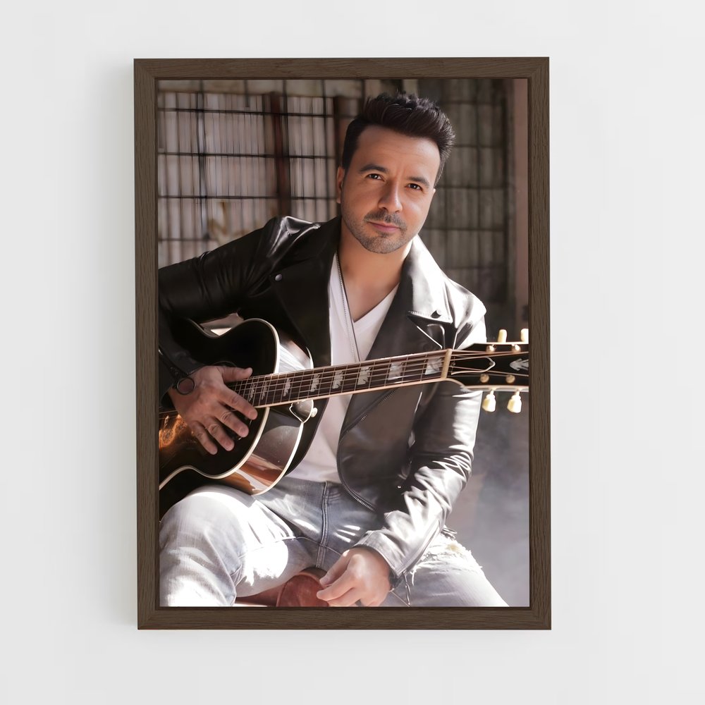 ap-luis fonsi-2 cadre Bois foncé