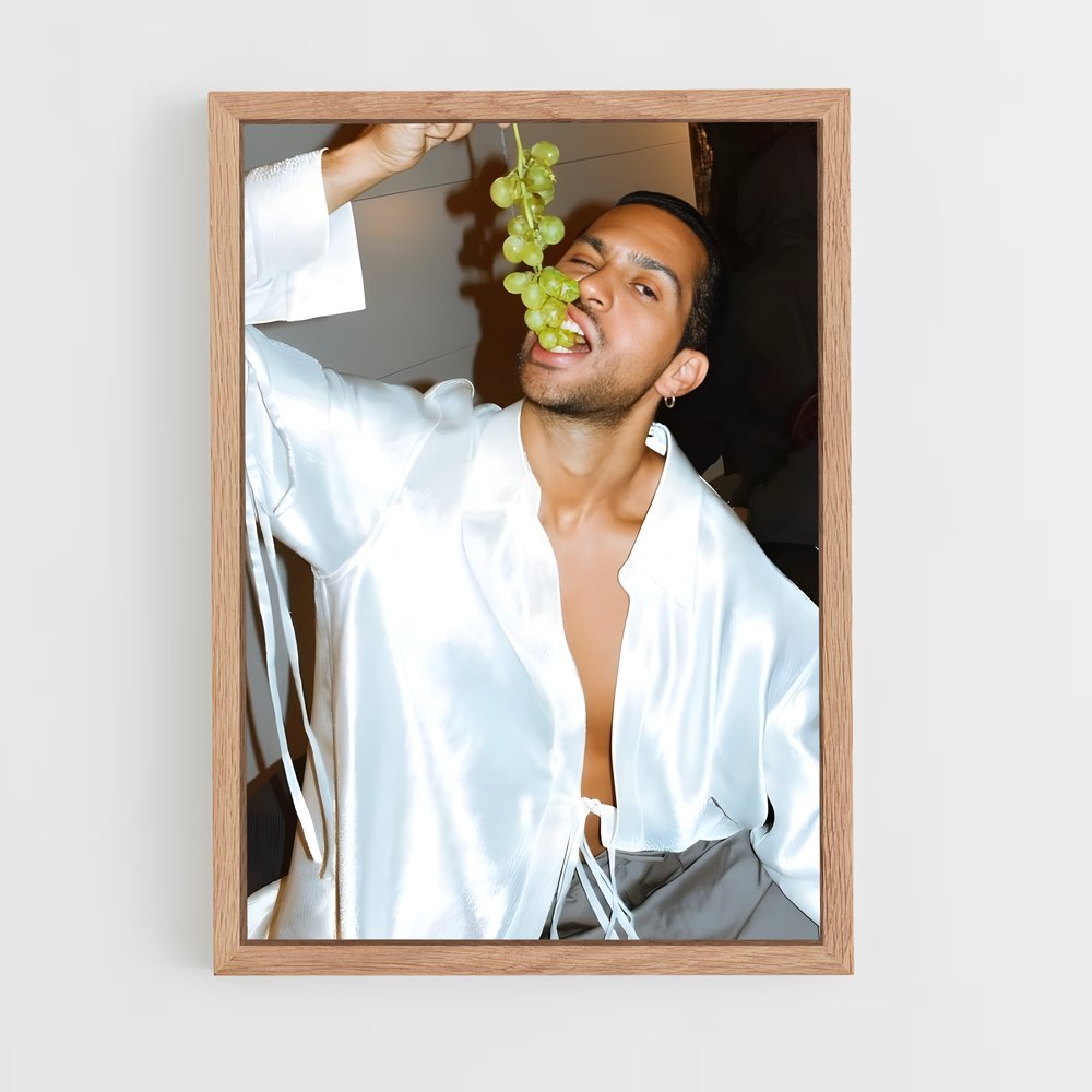 ap-mahmood-3 cadre Bois clair