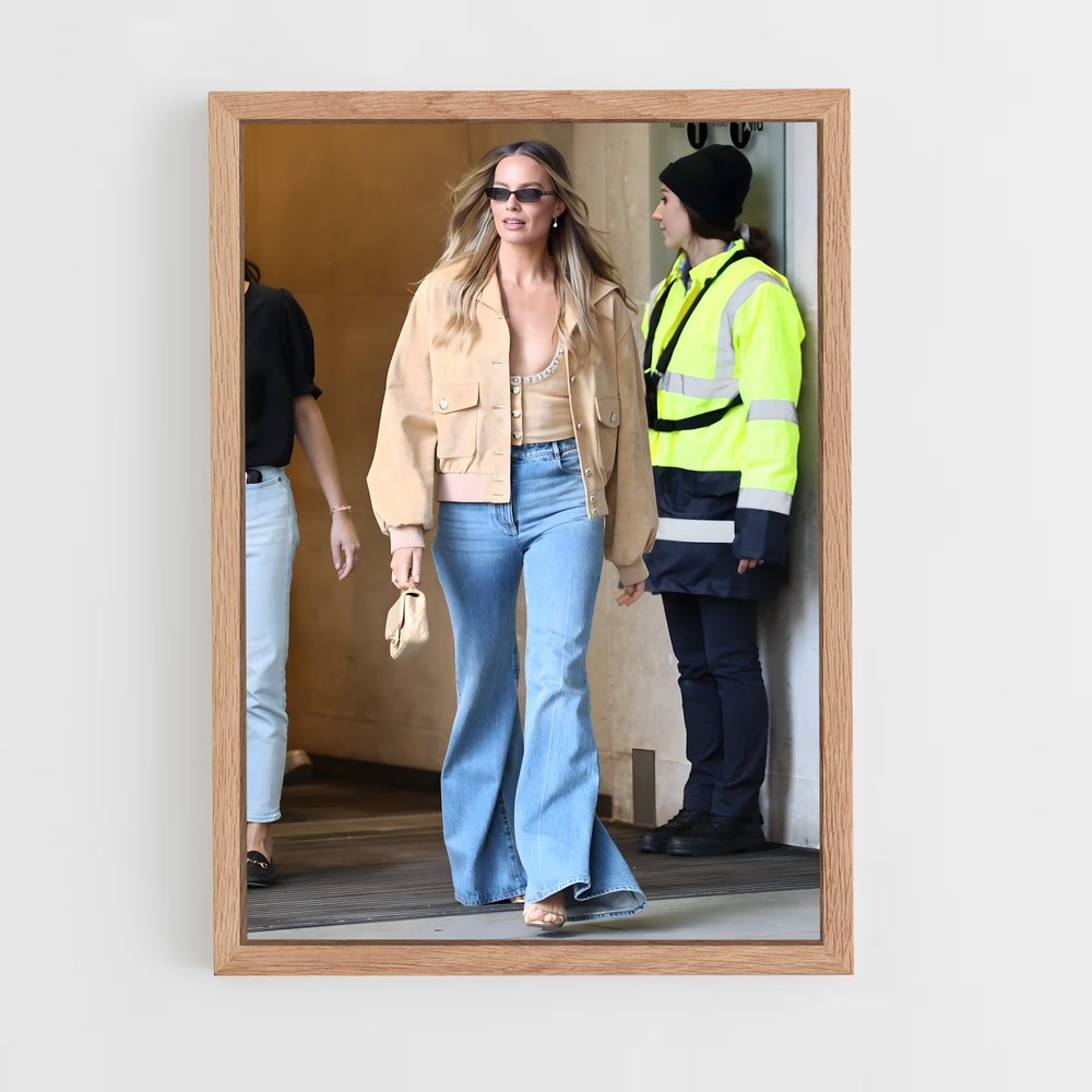 ap-margot robbie-3 cadre Bois clair