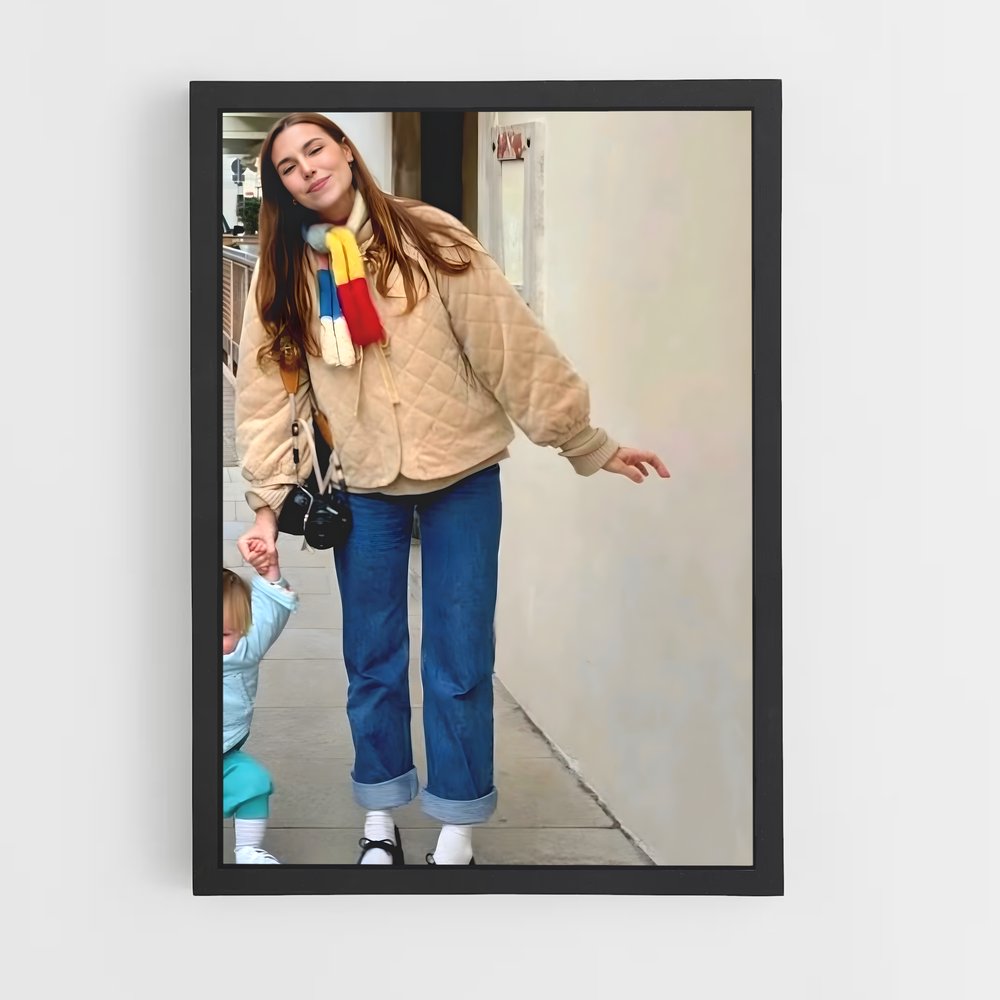 ap-marzia kjellberg-5 cadre Noir