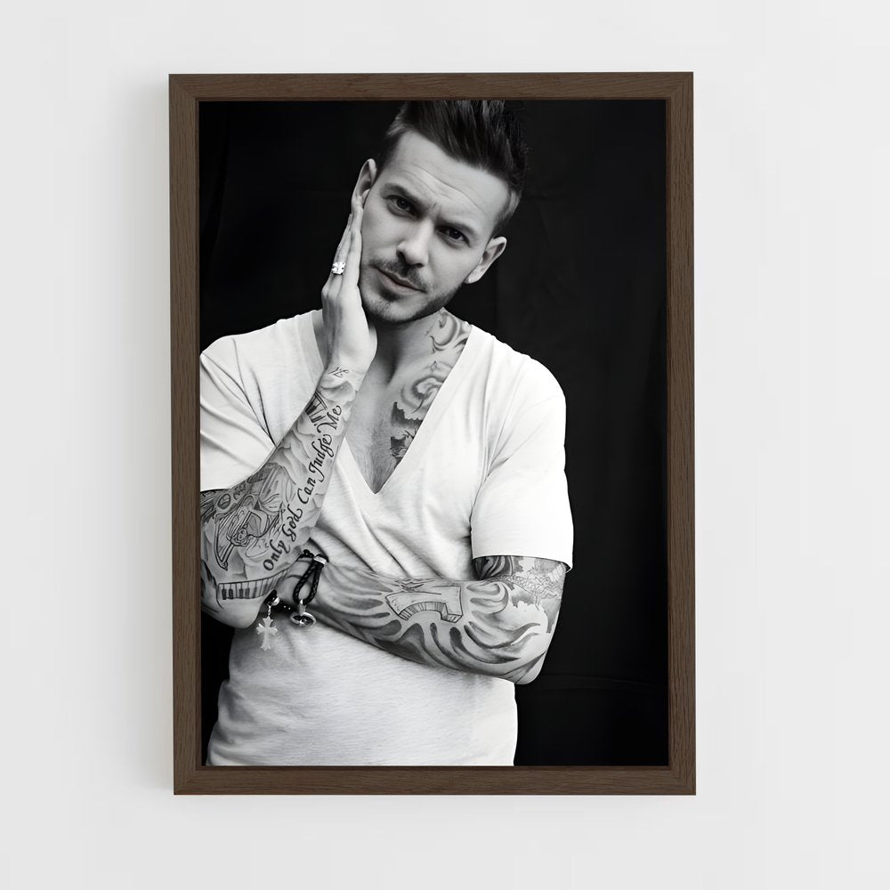 ap-matt pokora-8 cadre Bois foncé