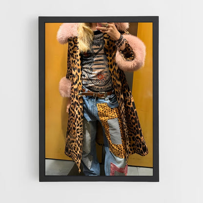 ap-maximalist fashion-9 cadre Noir