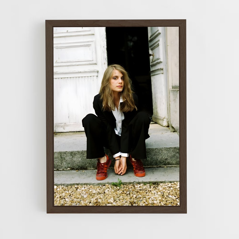 ap-melanie laurent-1 cadre Bois foncé