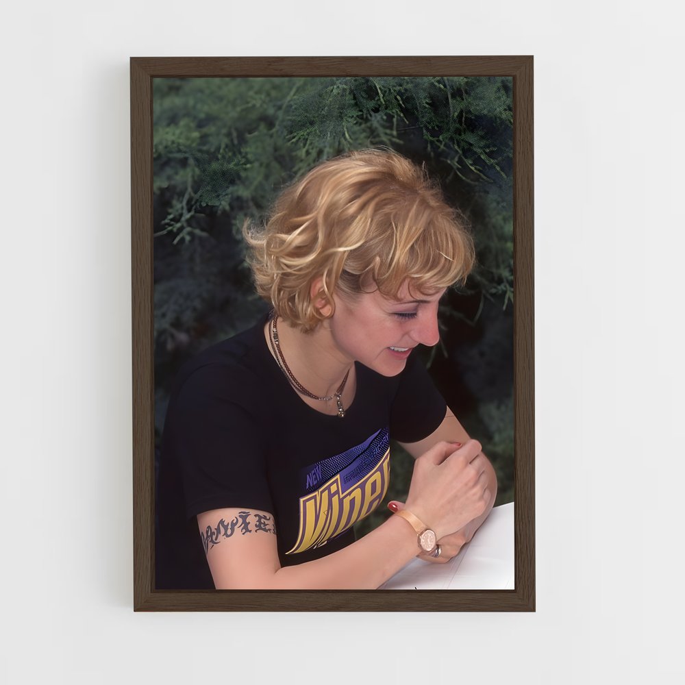 ap-najwa nimri-6 cadre Bois foncé