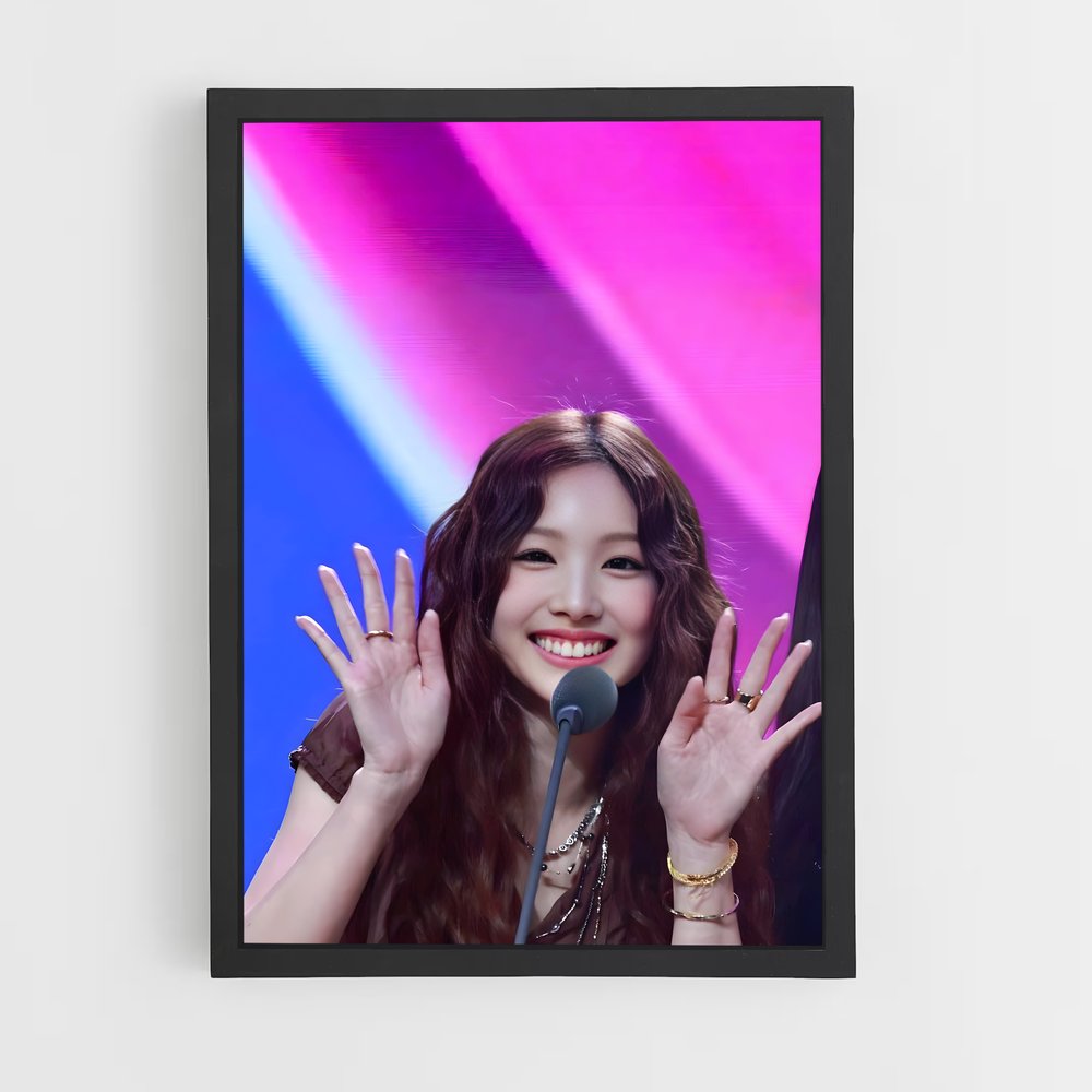 ap-nayeon-1 cadre Noir