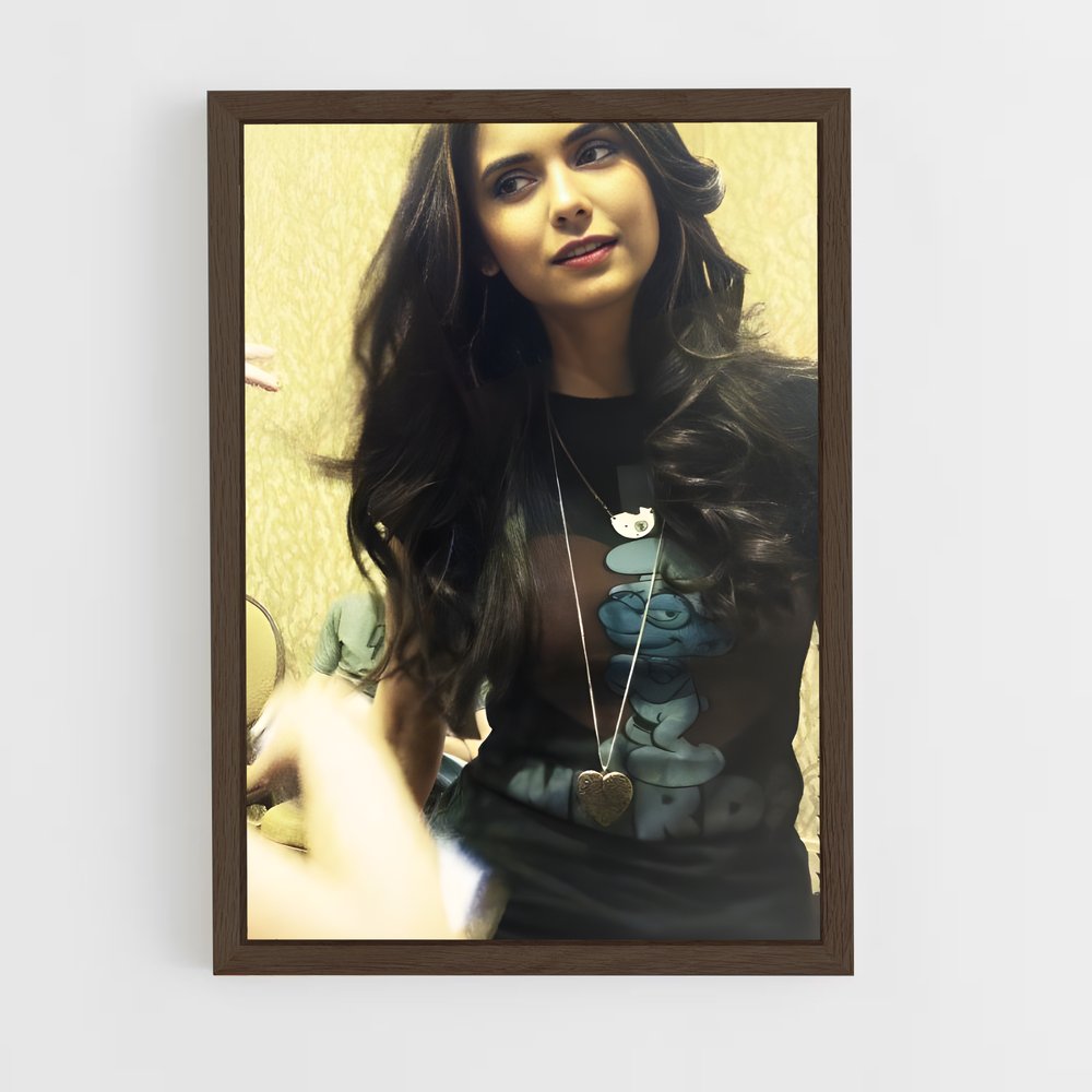 ap-nina dobrev-2 cadre Bois foncé