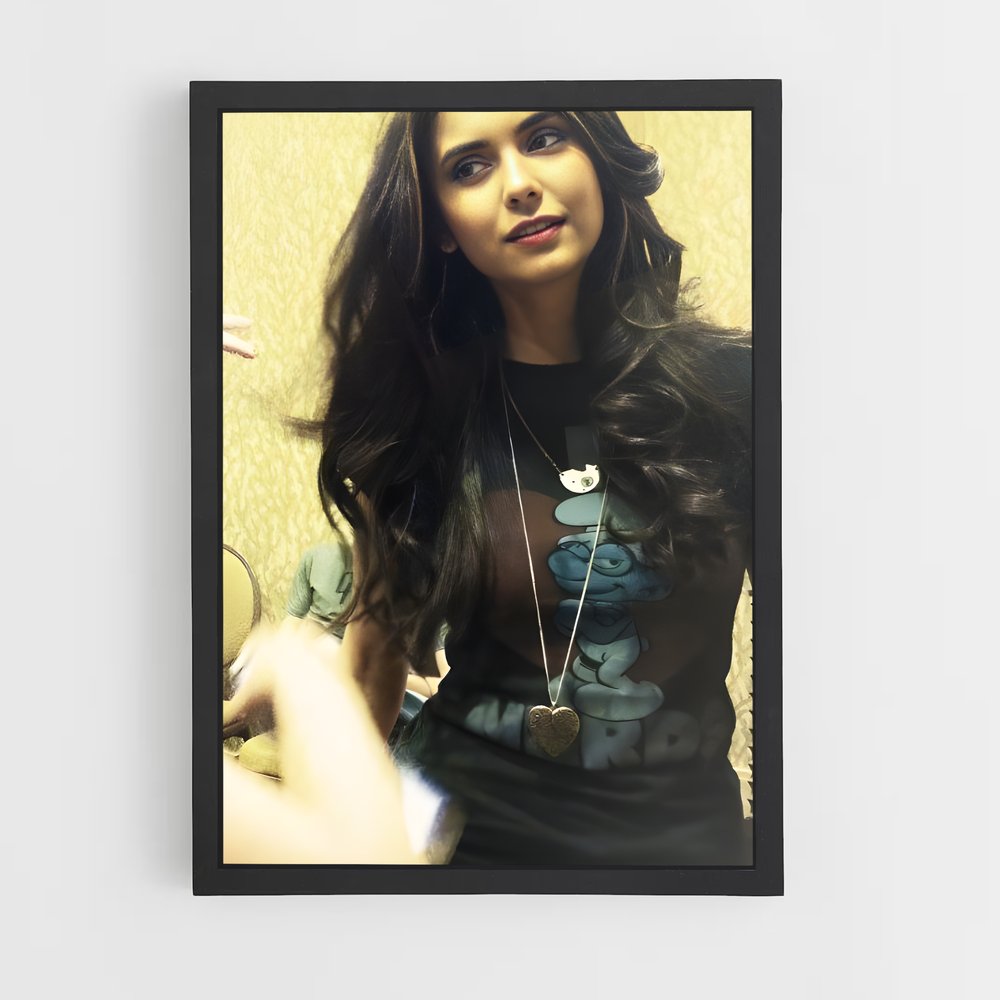 ap-nina dobrev-2 cadre Noir