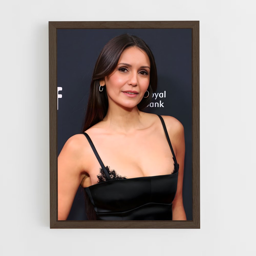 ap-nina dobrev-9 cadre Bois foncé