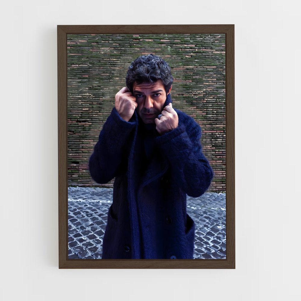 ap-pierfrancesco favino-2 cadre Bois foncé
