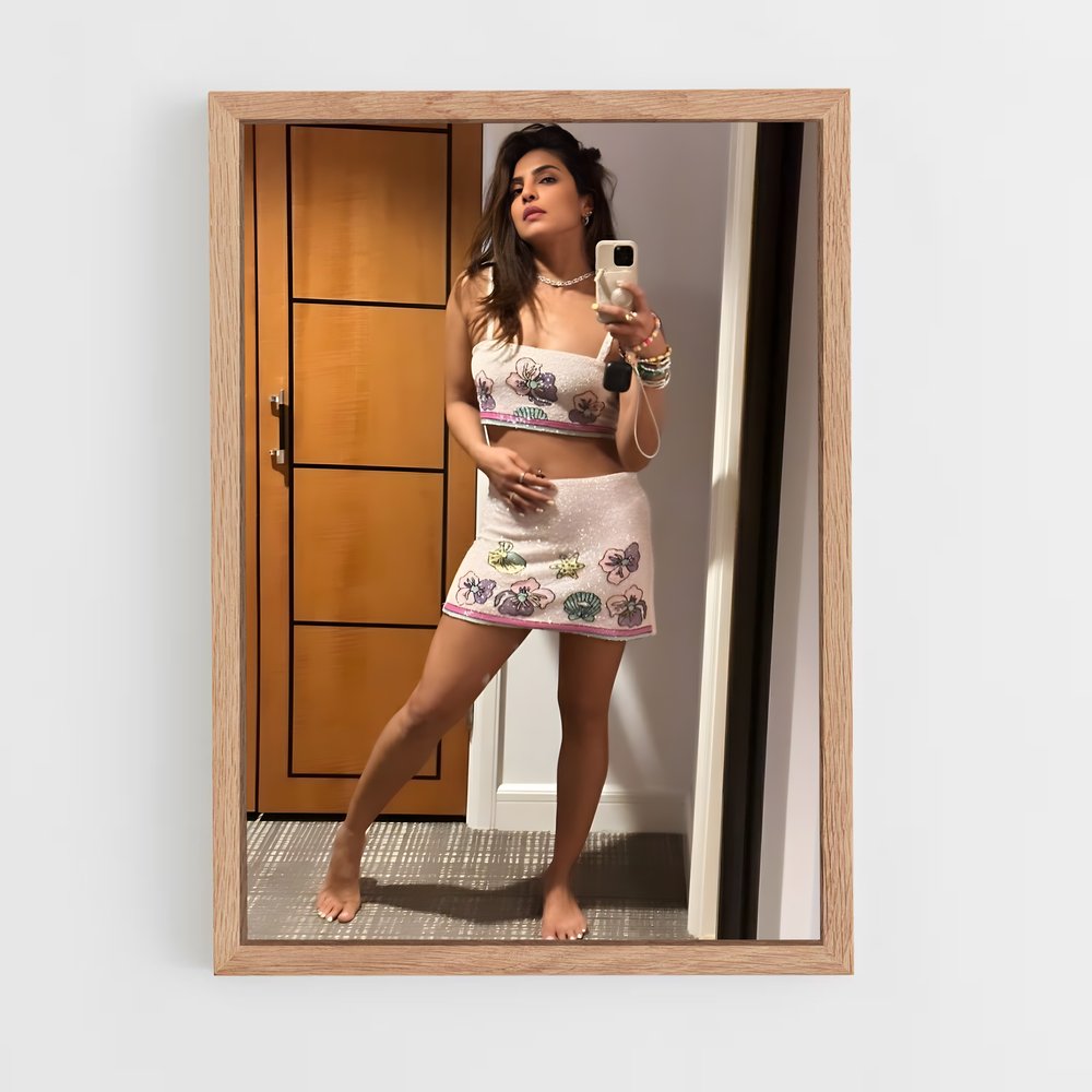 ap-priyanka chopra-1 cadre Bois clair