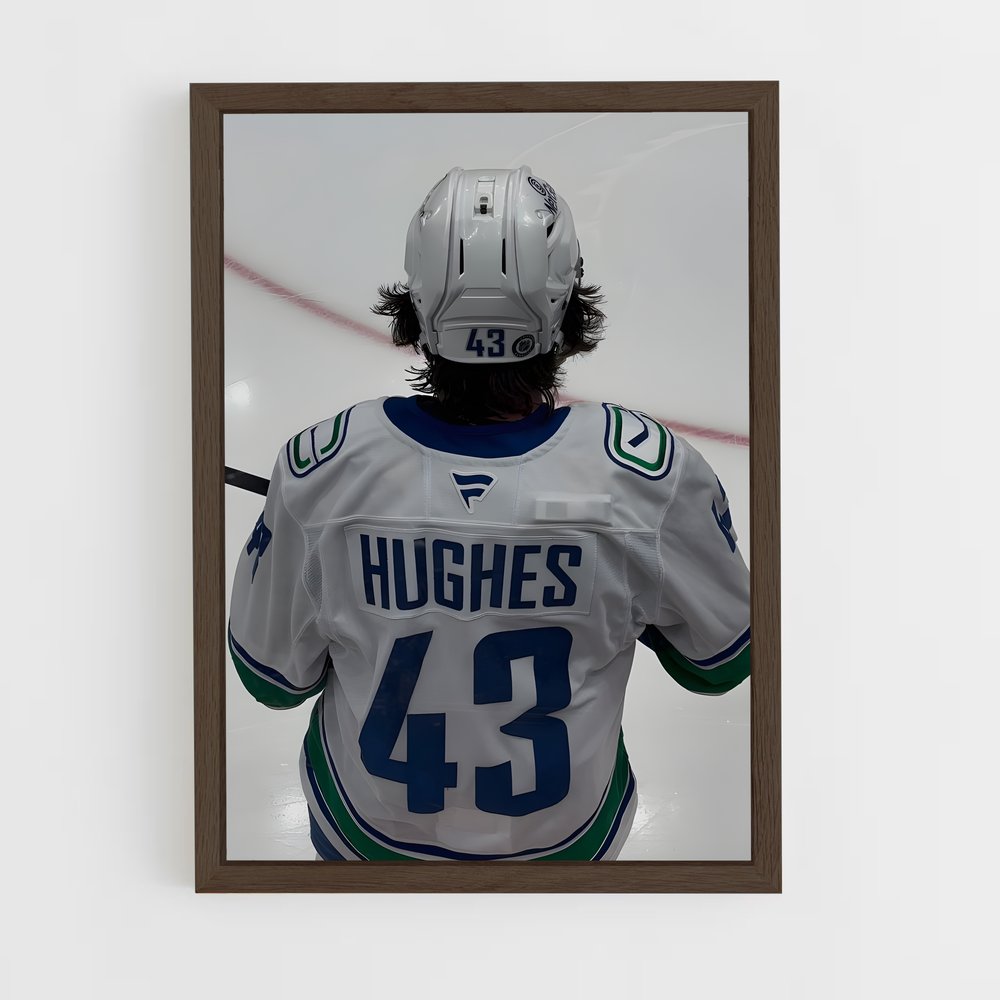 ap-quinn hughes-4 cadre Bois foncé