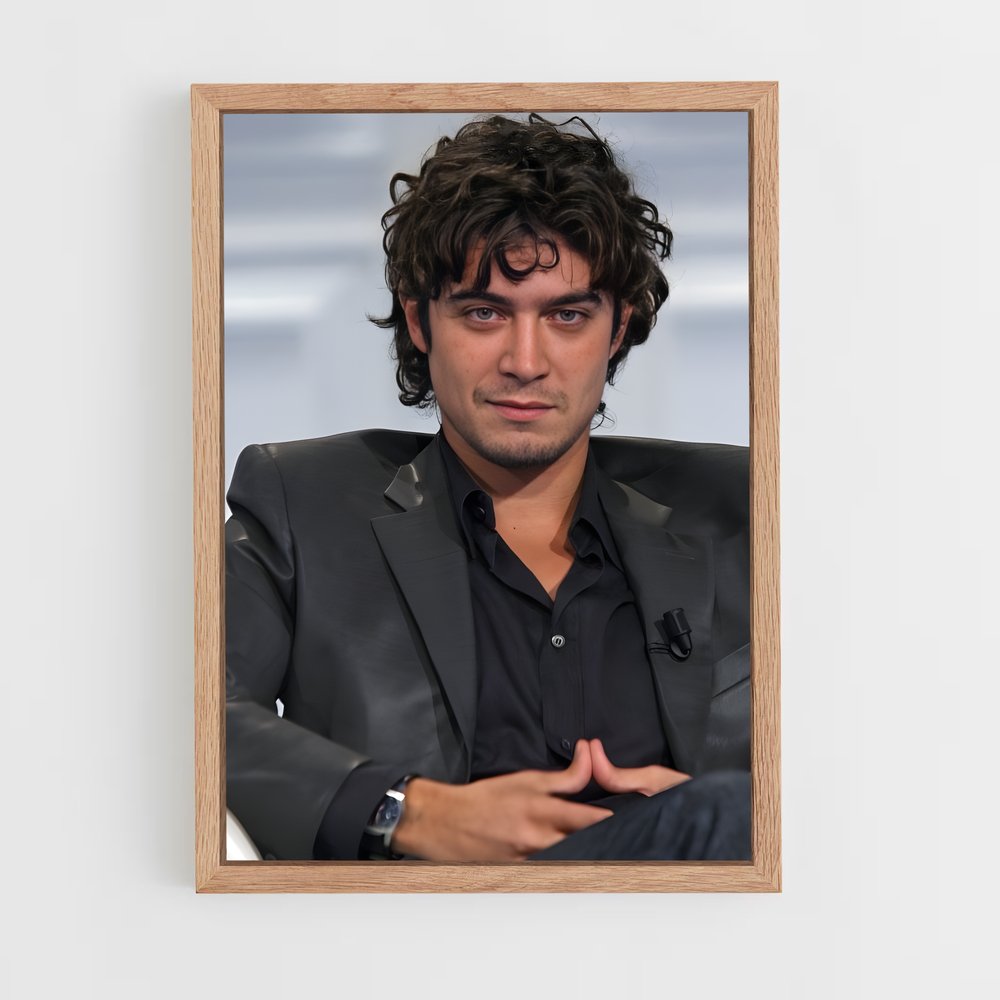 ap-riccardo scamarcio-1 cadre Bois clair