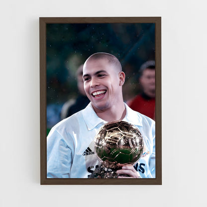 ap-ronald nazario-2 cadre Bois foncé