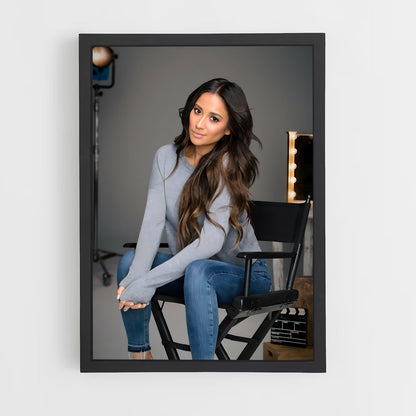 ap-shay mitchell-2 cadre Noir